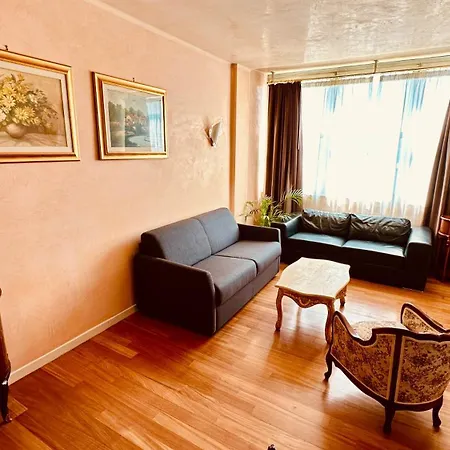 Pang's Apartment