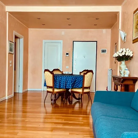 Apartamento 威尼斯mestre火车站明亮舒适便捷整套公寓casa Marco *
